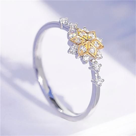 Nhẫn đính hôn Ruby